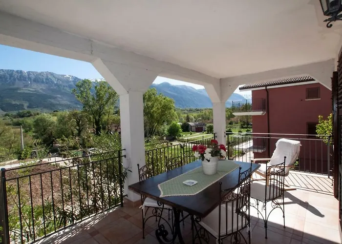 Pensión La Freccia E Il Leone Pratola Peligna