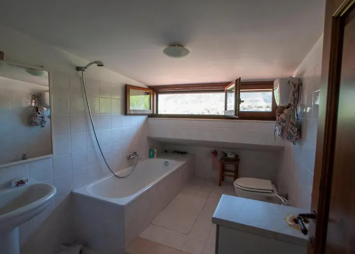 Pensión La Freccia E Il Leone Pratola Peligna