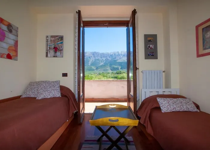 La Freccia E Il Leone Pensión